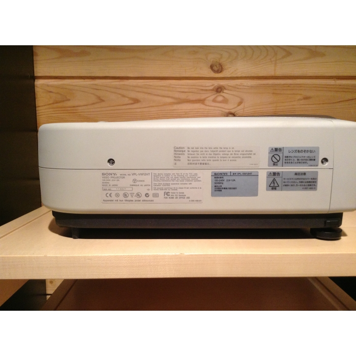 Sony VPL-VW12HT